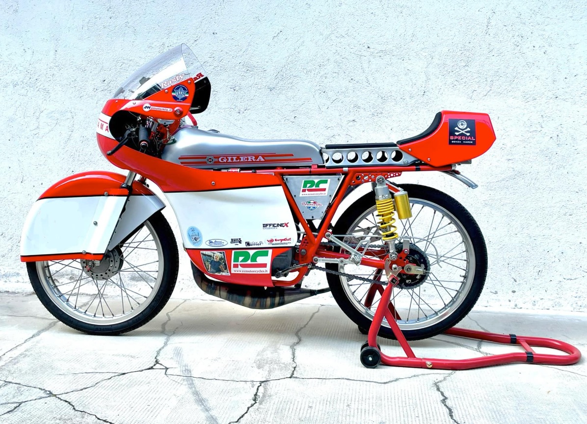 RETURN TO THE SALT FLATS: THE SPEED-ITA TEAM CHASE THE SPEED RECORD, ON A 50-PLUS YEAR OLD GILERA WITH A DERBI ENGINE