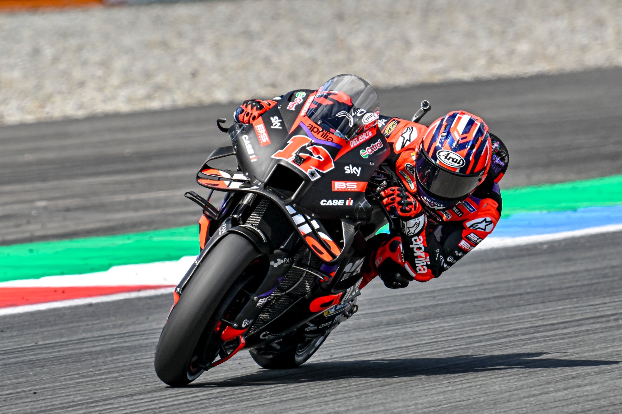 APRILIA RACING RILANCIA LA SFIDA AL SACHSENRING: PRESENTI IN GERMANIA VIÑALES ED ESPARGARÓ, CHE RIENTRA DOPO L’INFORTUNIO AD ASSEN