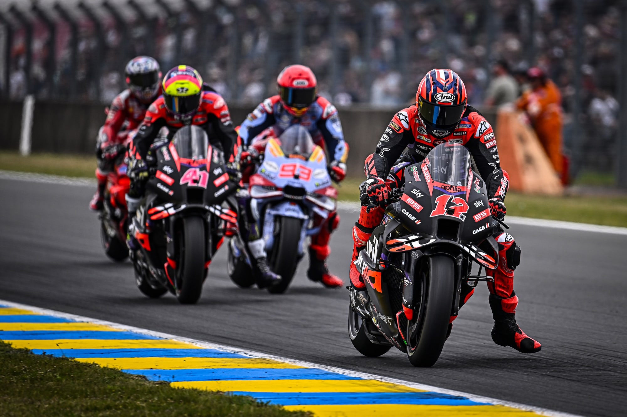 TWO APRILIA IN THE TOP TEN IN LE MANS, VIÑALES FIFTH