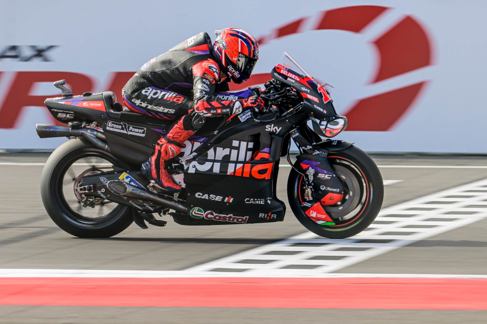 DUE APRILIA IN TOP TEN A MANDALIKA